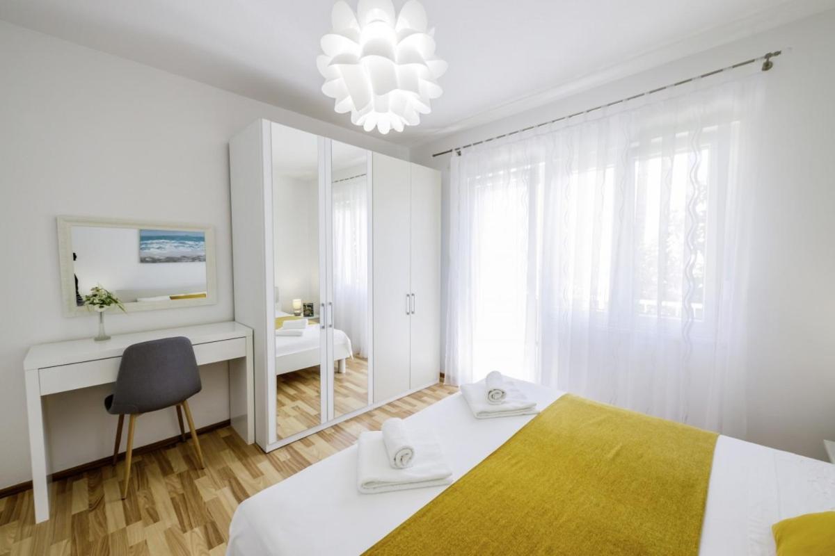 Ani In Trogir * Mittel-Dalmatien Hotel Donji Seget Exterior foto