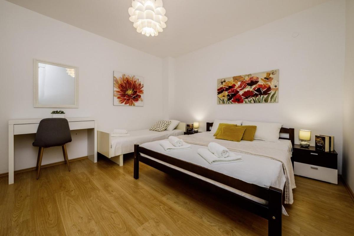 Ani In Trogir * Mittel-Dalmatien Hotel Donji Seget Exterior foto